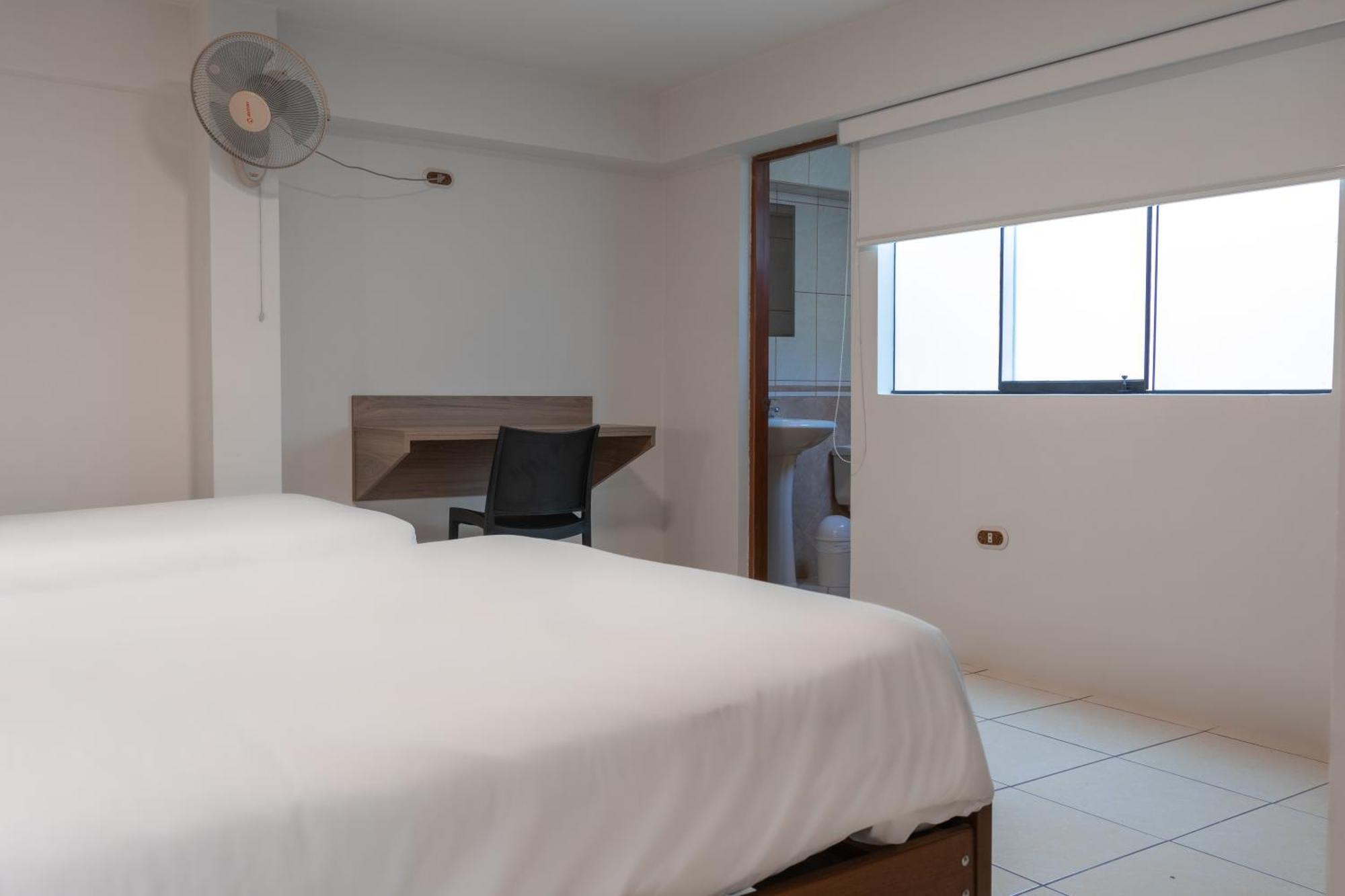 Hotel Alexander Trujillo Room photo